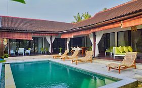 Villa West Indies Ubud, Close To Ubud Center